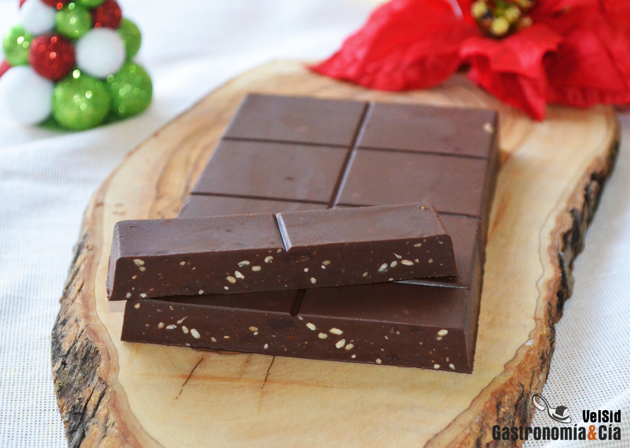 Turrón de chocolate y cacahuete crujiente