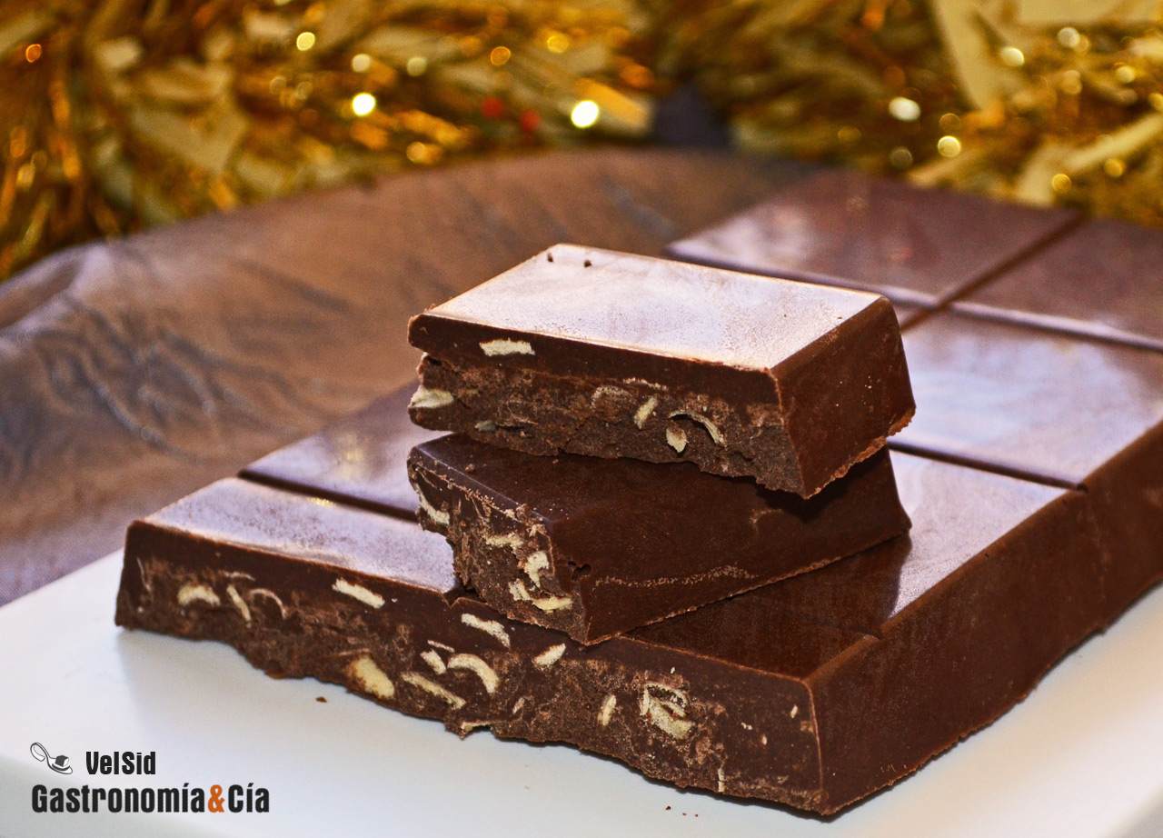 Turrón de Jijona, chocolate y barquillos