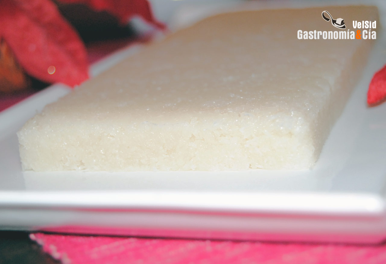 Turrón de coco casero