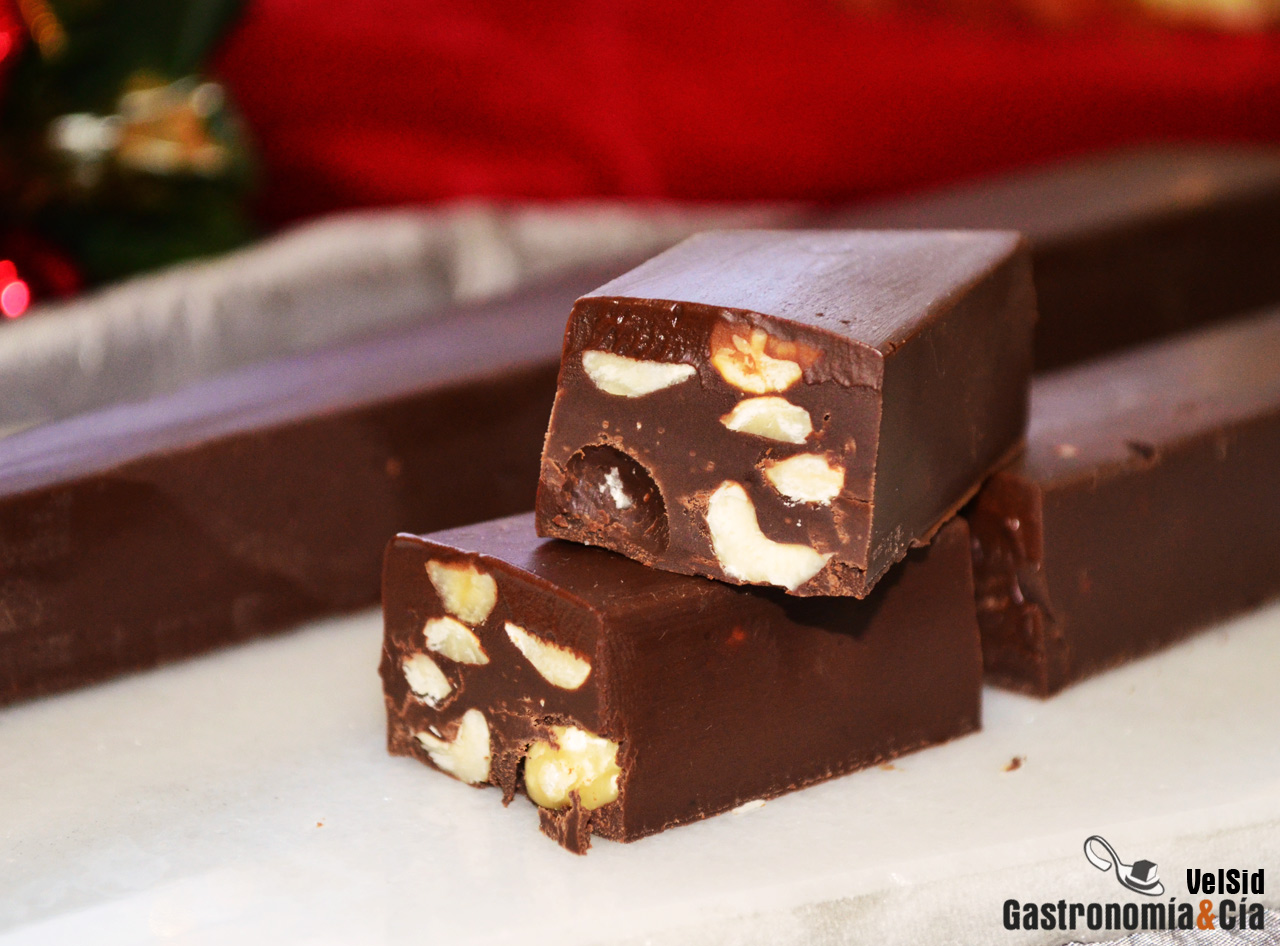 Turrón de Nutella y avellanas