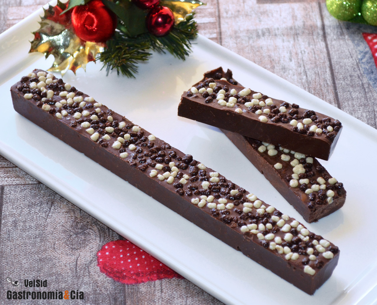 Turrón de chocolate rico en proteínas y sin azúcar