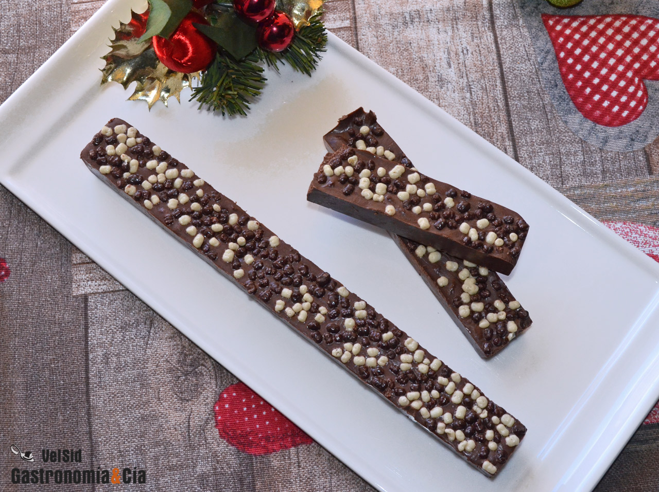 Turrón de chocolate rico en proteínas y sin azúcar