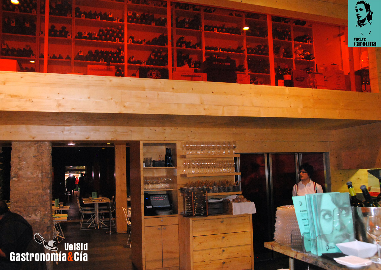 Vuelve Carolina Tapas, Bar, Taula