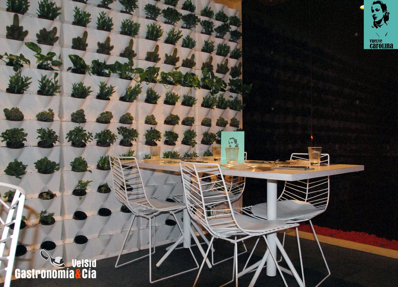 Vuelve Carolina Tapas, Bar, Taula