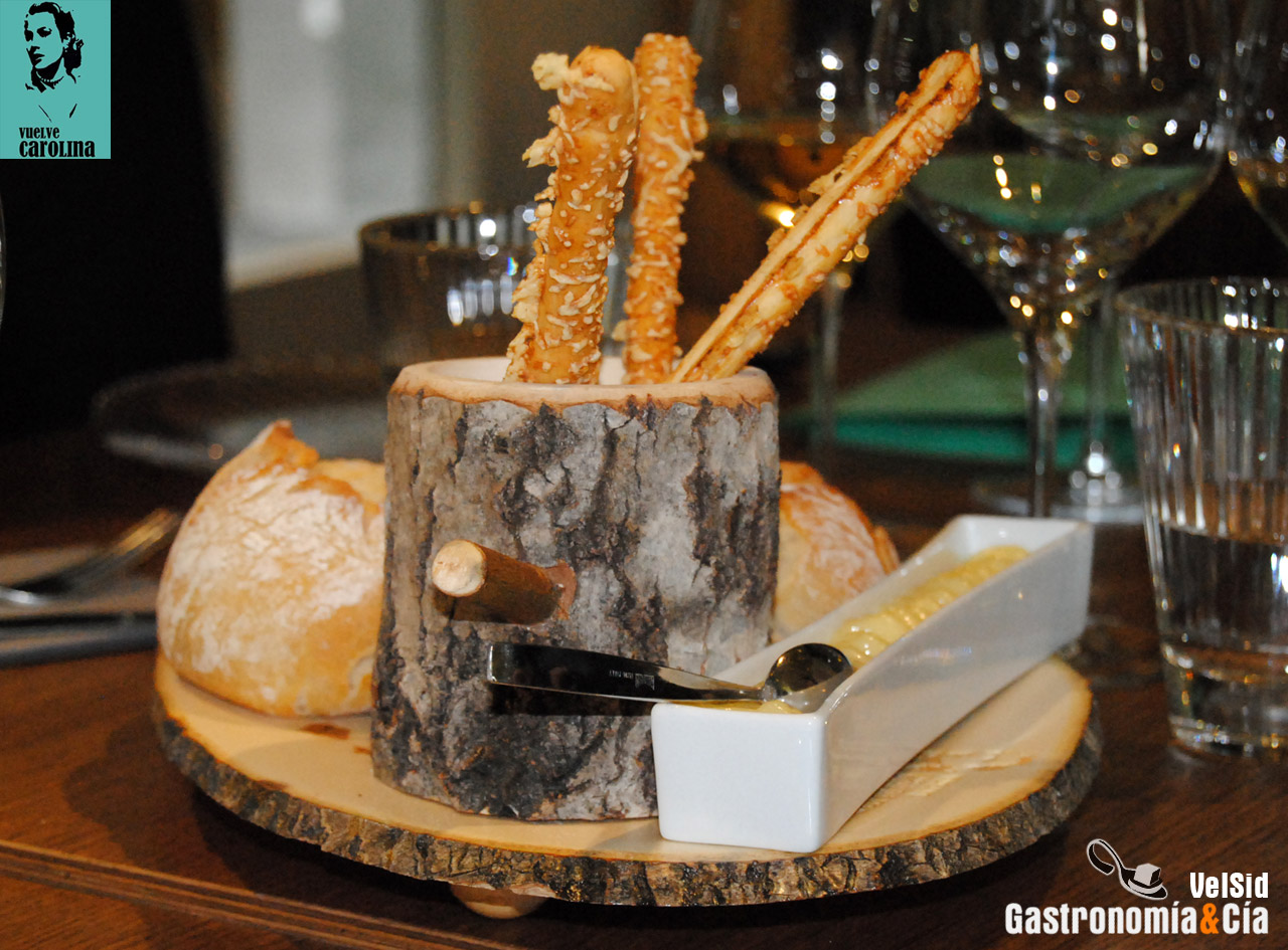 Vuelve Carolina Tapas, Bar, Taula