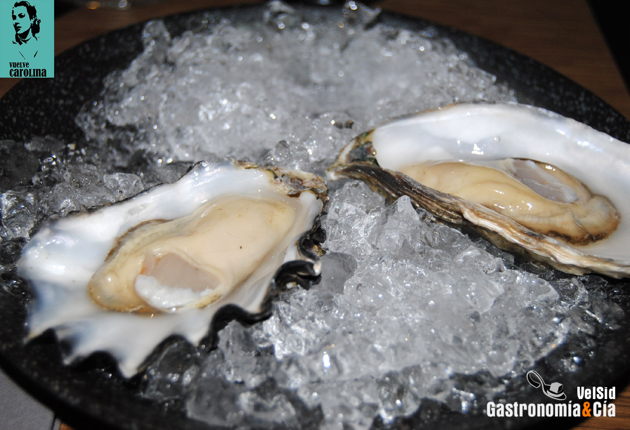 Vuelve Carolina Tapas, Bar, Taula