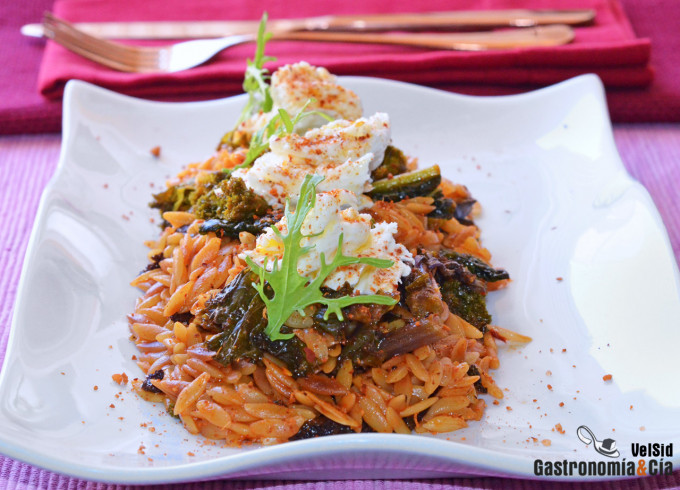 Orzo con col kale y mozzarella