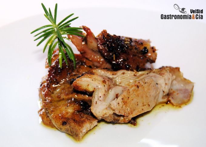 Paletilla de cordero al horno con especias picantes