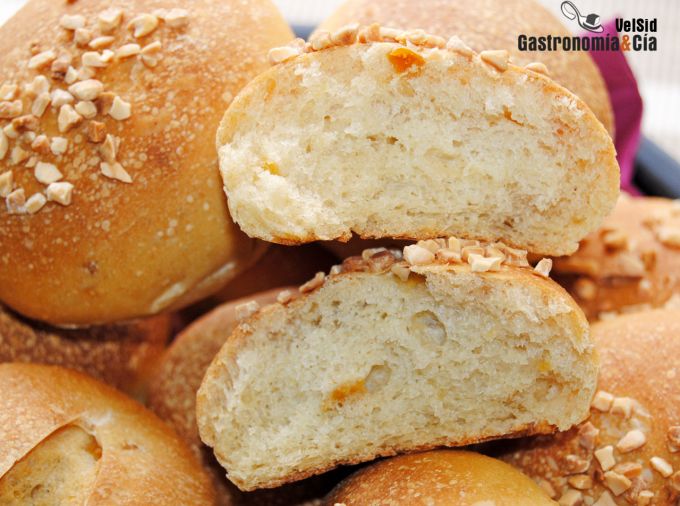 Panecillos de albaricoque y almendra