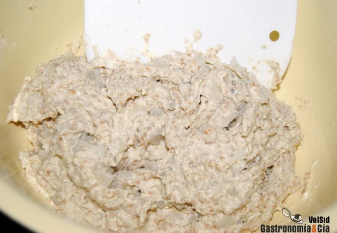 Pan de cebolla y laurel