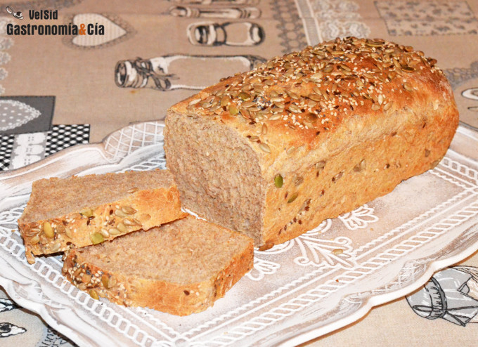 Pan de molde de espelta y leche fermentada