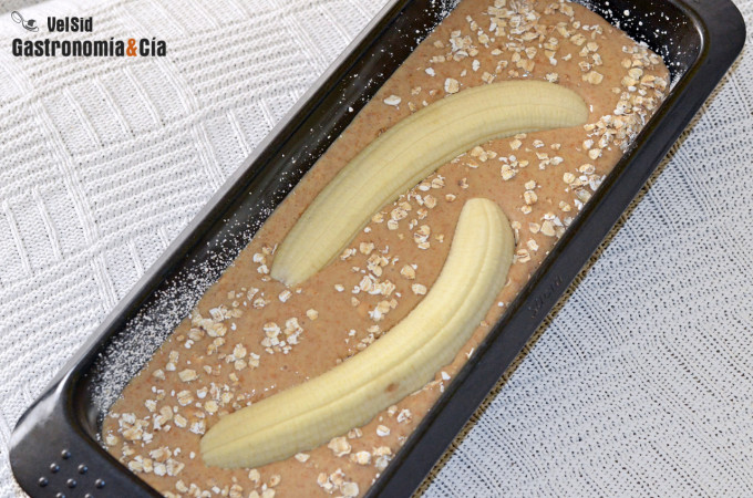 Bizcocho de plátano, espelta y miel