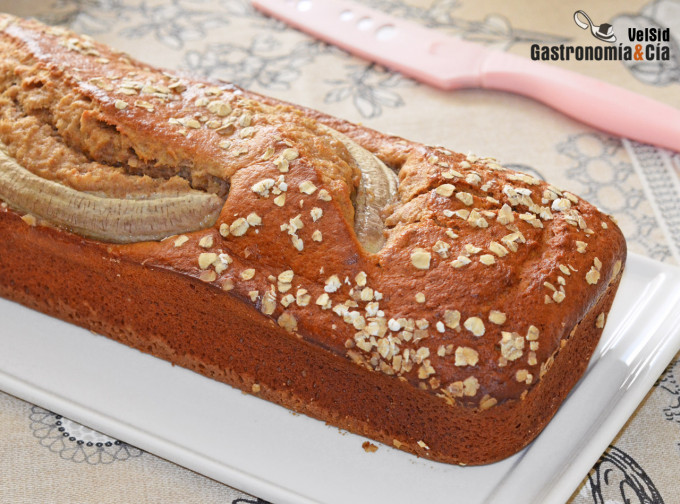 Bizcocho de plátano, espelta y miel