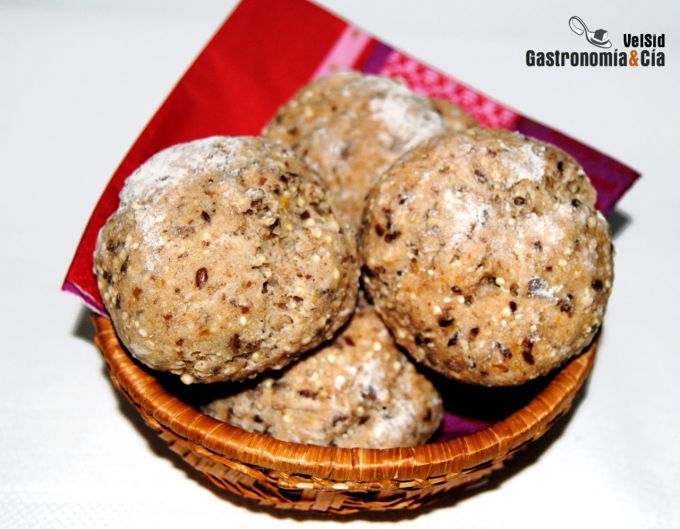 Panecillos de cereales y semillas