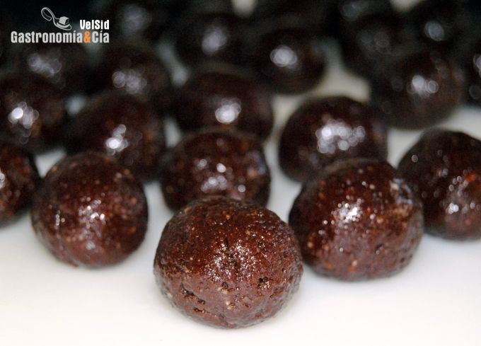 Panellets de chocolate y naranja