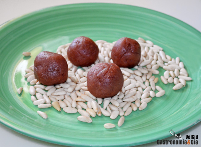 Receta de panellets de piñones sin azúcar
