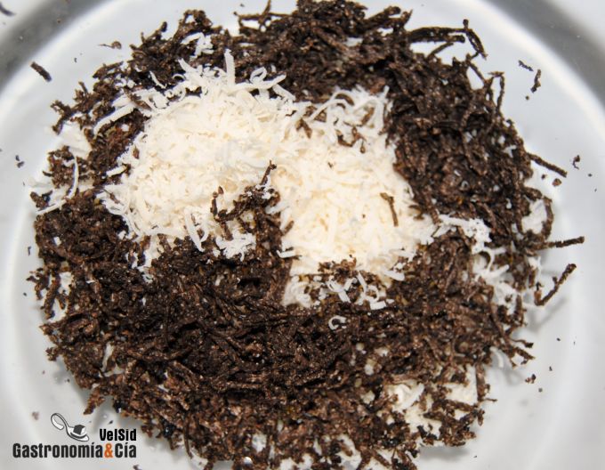 Pasta con salsa de trufa negra y parmesano