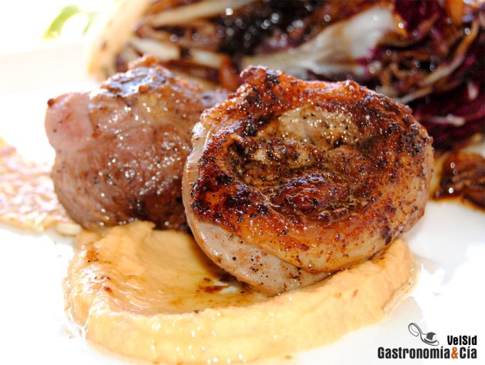 Pato con puré de chirivía y achicoria con agridulce de 