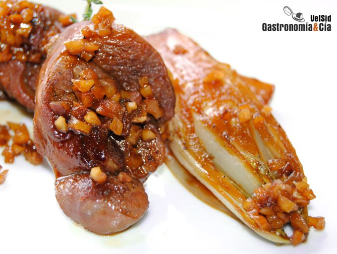 Receta de Pato con endibias, naranja y almendras