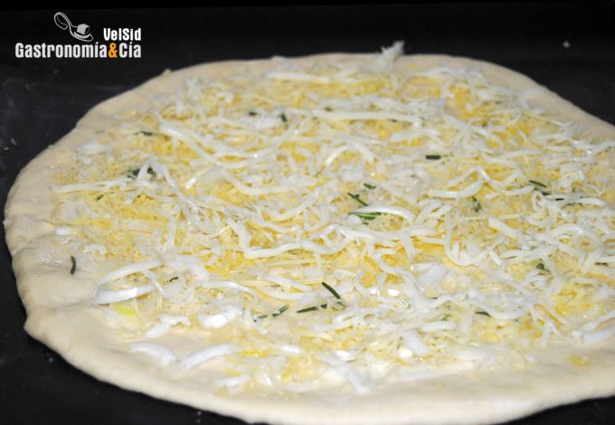Pizza bianca con prosciutto