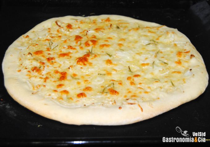 Pizza bianca con prosciutto