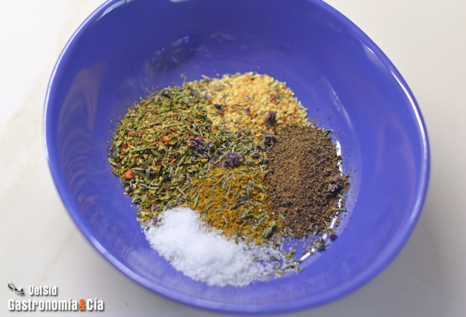 Pollo asado con especias y limón