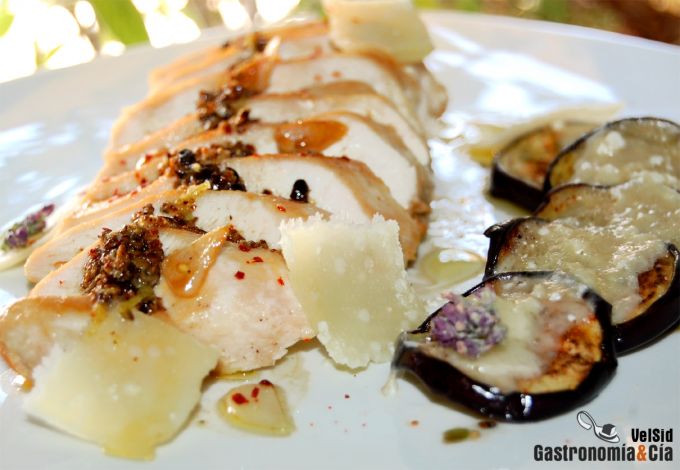 Pollo con lima y enebro