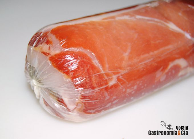 Pollo relleno de setas y queso ahumado