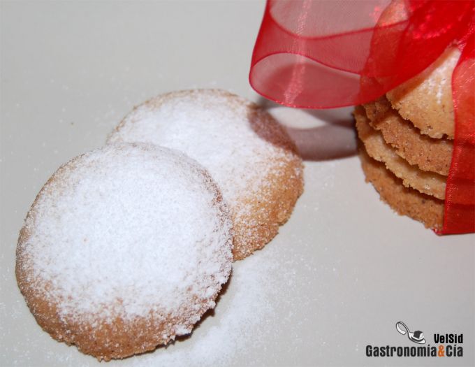 Polvorones de almendra