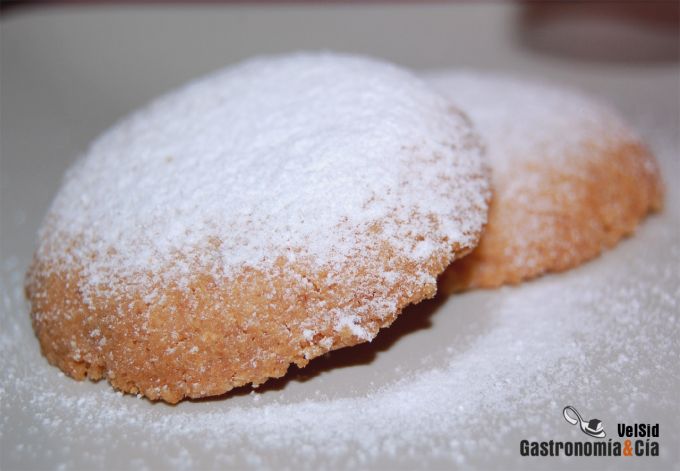 Polvorones de almendra