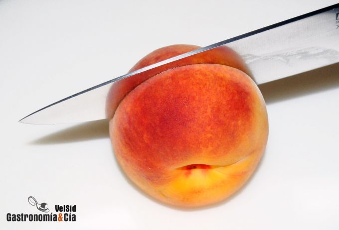 Cómo preparar los melocotones para asar