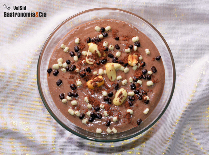 Pudin cremoso de chocolate, ligero y sin azúcar