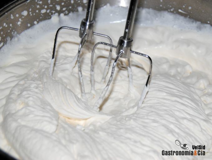 Crema diplomat o crema madame