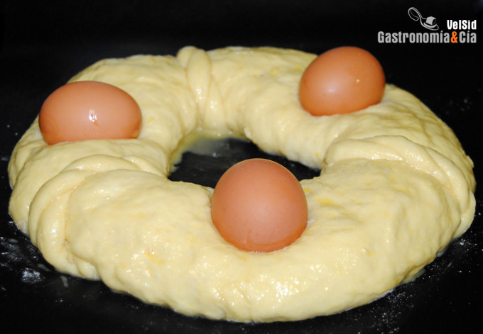 Mona de Pascua tradicional, ingredientes y receta paso 