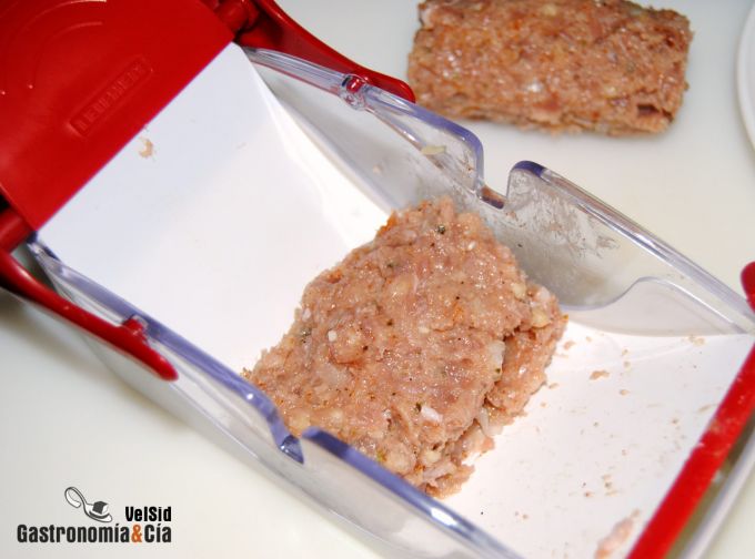 Rollitos de pollo relleno de ciruelas