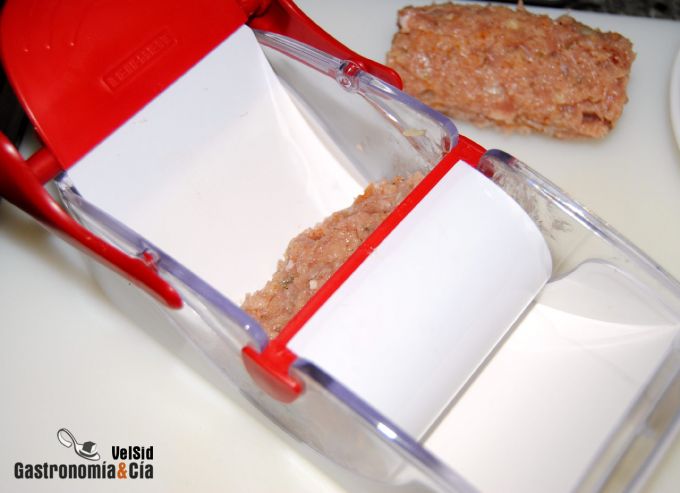 Rollitos de pollo relleno de ciruelas