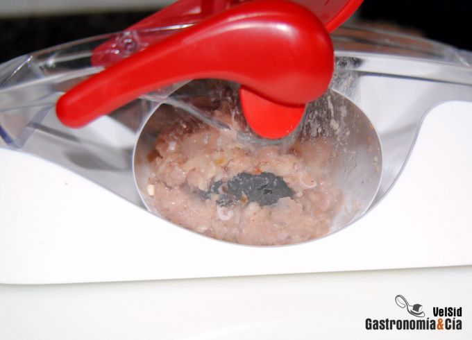 Rollitos de pollo relleno de ciruelas