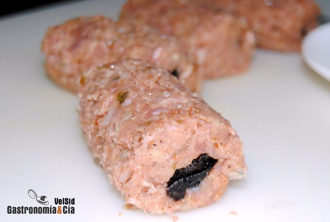 Rollitos de pollo relleno de ciruelas