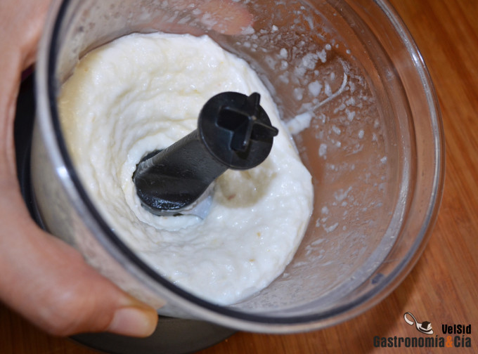 Salsa toum, salsa de ajo libanesa