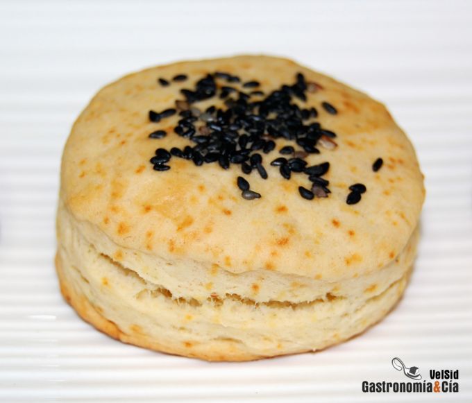 Scones con sésamo