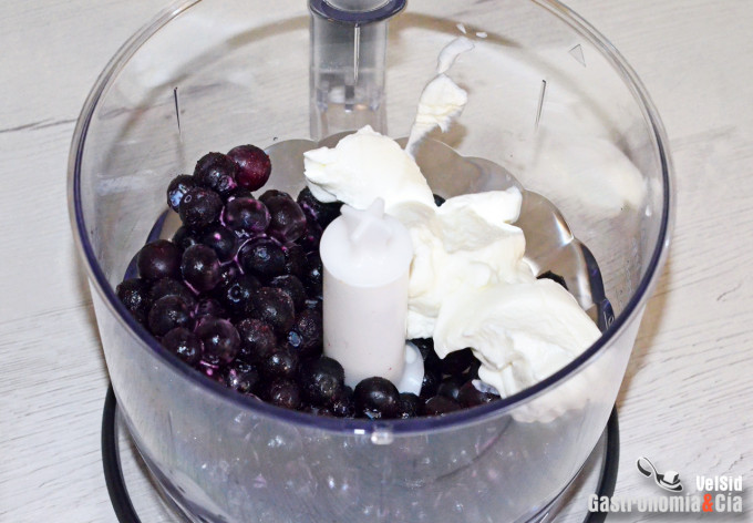 Cómo hacer un sorbete de fruta y yogur