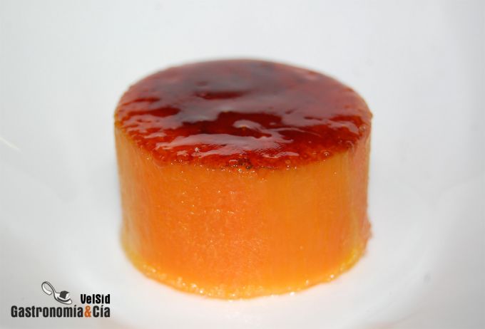 Sopa de chocolate a la canela con batata caramelizada