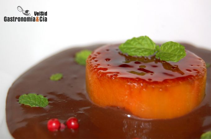 Sopa de chocolate a la canela con batata caramelizada