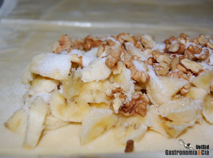 Strudel de plátano y chocolate