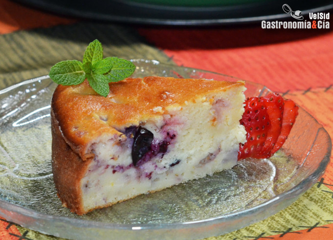 Tarta de ricota, limón y frutos rojos