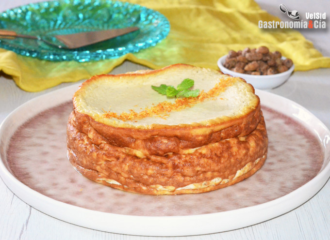 Tarta de queso al aroma de chufa y azahar