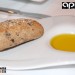 Pan de aceitunas con aceite de oliva virgen extra