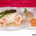 Bacalao con gambas, berenjena y romesco