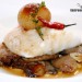 Bacalao con setas y cebollitas glaseadas
