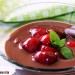 Cerezas al amaretto con natillas de chocolate